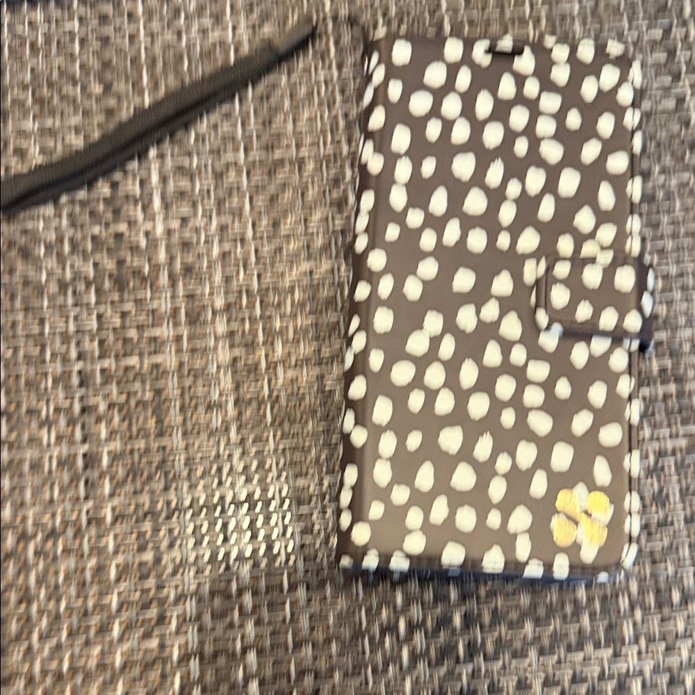 Safesleeve iPhone 16 ProMax - Black & White Polka Dot Wallet Phone Case